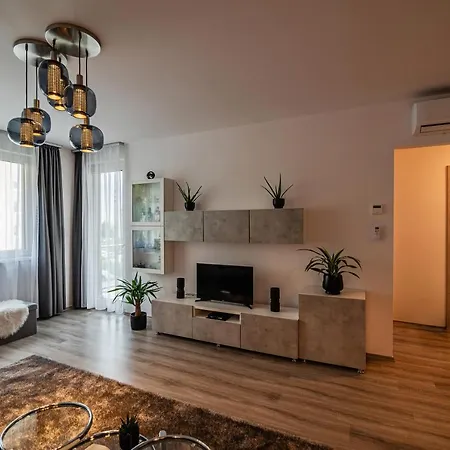 City Apartman Szekesfehervar Exterior photo